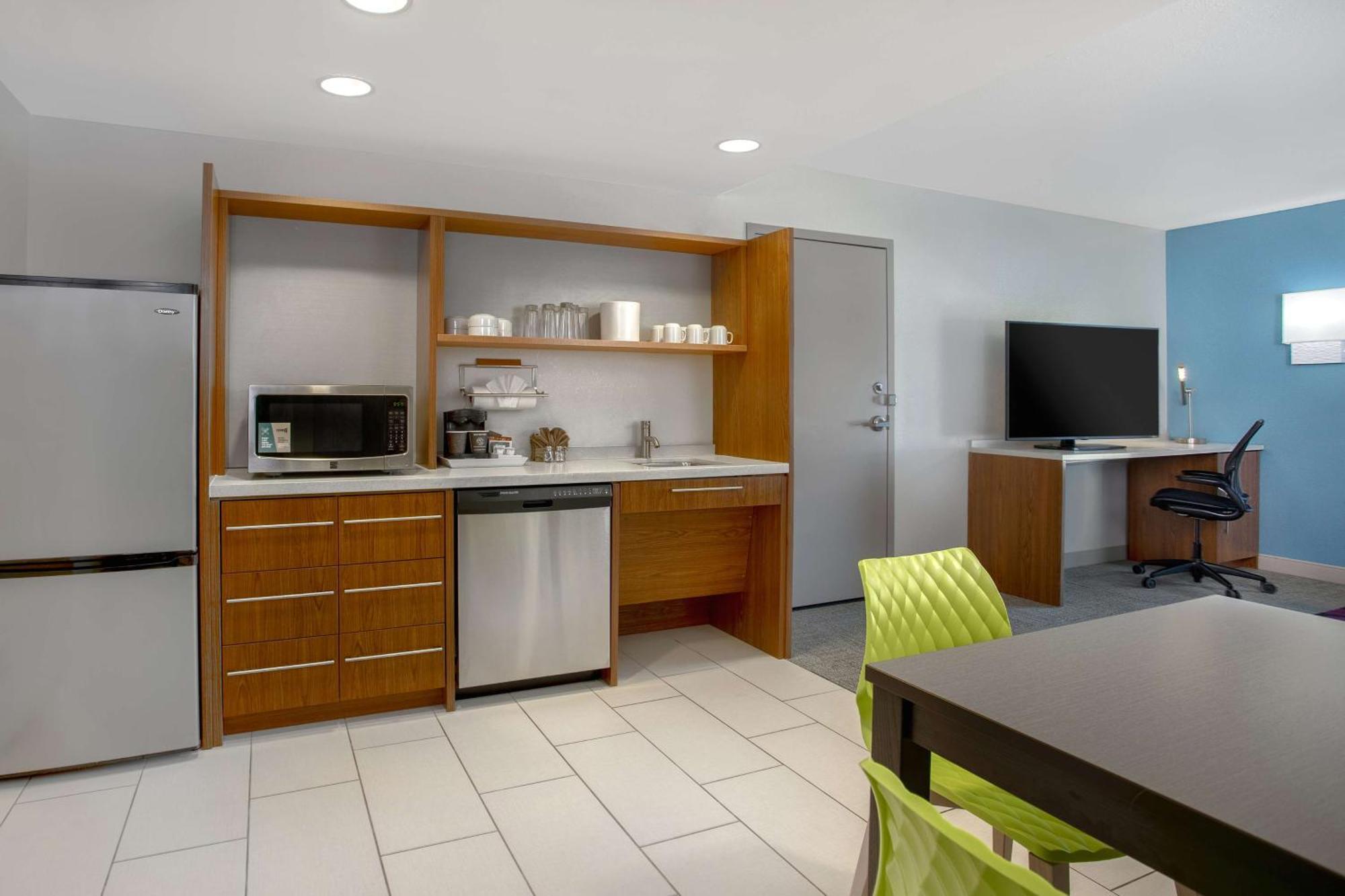 Home2 Suites By Hilton Omaha West Екстериор снимка