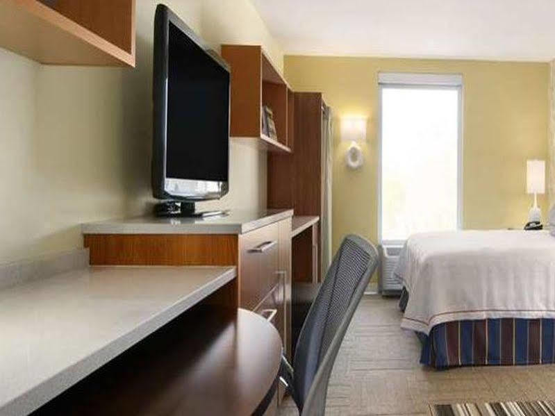 Home2 Suites By Hilton Omaha West Екстериор снимка